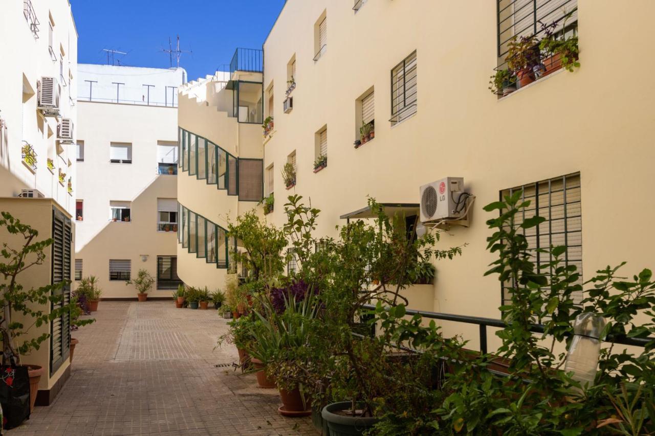 Colours Apartment And Garage Historical Center 4 Pax Sevilla Eksteriør billede